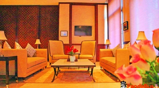 VIP LOUNGE